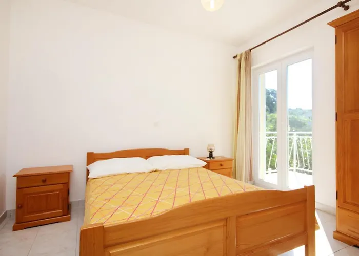 With Parking Space Viganj, Peljesac - 10188 Viganj