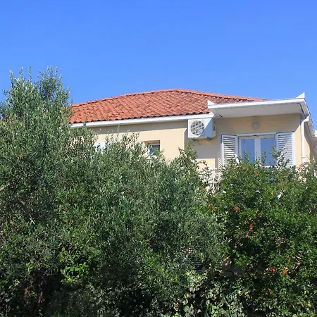 Apartments With Parking Space Viganj, Peljesac - 10188 Apartment